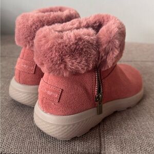 Skechers On-The-Go Faux Fur Ankle Boots Enchanted Rose
